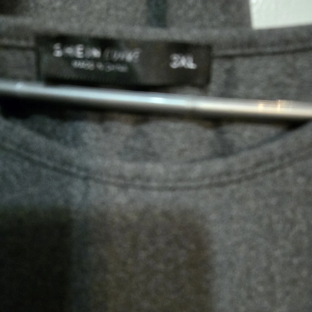 Short Set - Picture 3 of 5